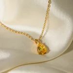 گردنبند با آویز عقیق زرد