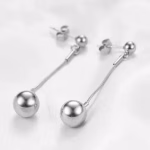 گوشواره گوی و آویز روکش طلا ماریس رنگ نقره ای